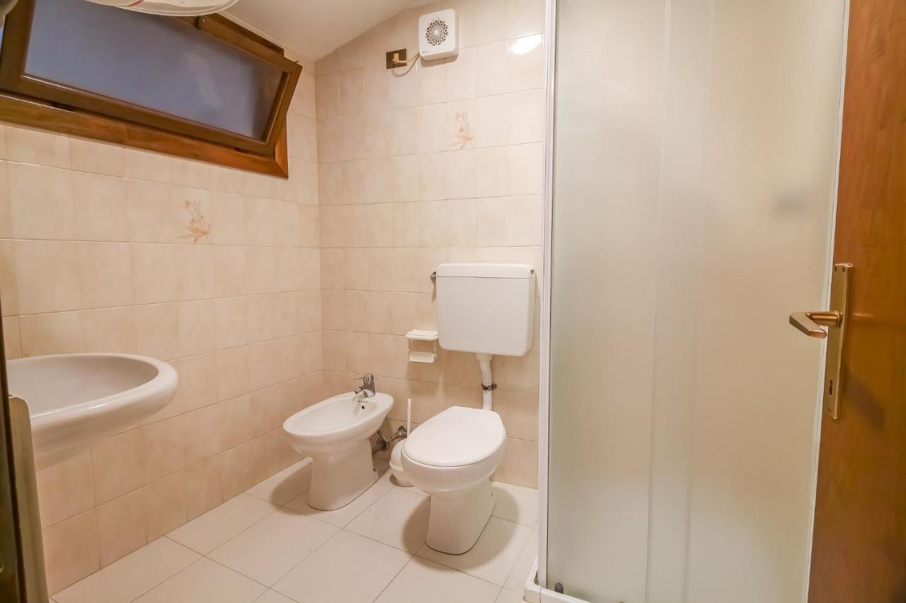 Appartamento Cà Irene - Cà Battistoni Brenzone sul Garda Esterno foto
